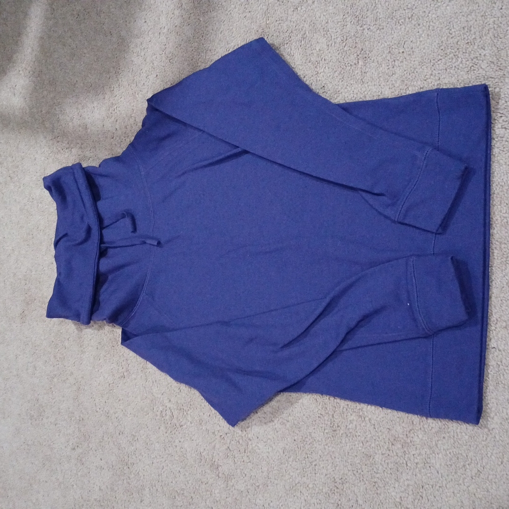 Nike dri-fit sweater.